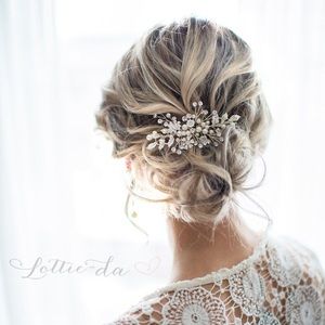 Bridal Hair Piece with Pearl and Crystals